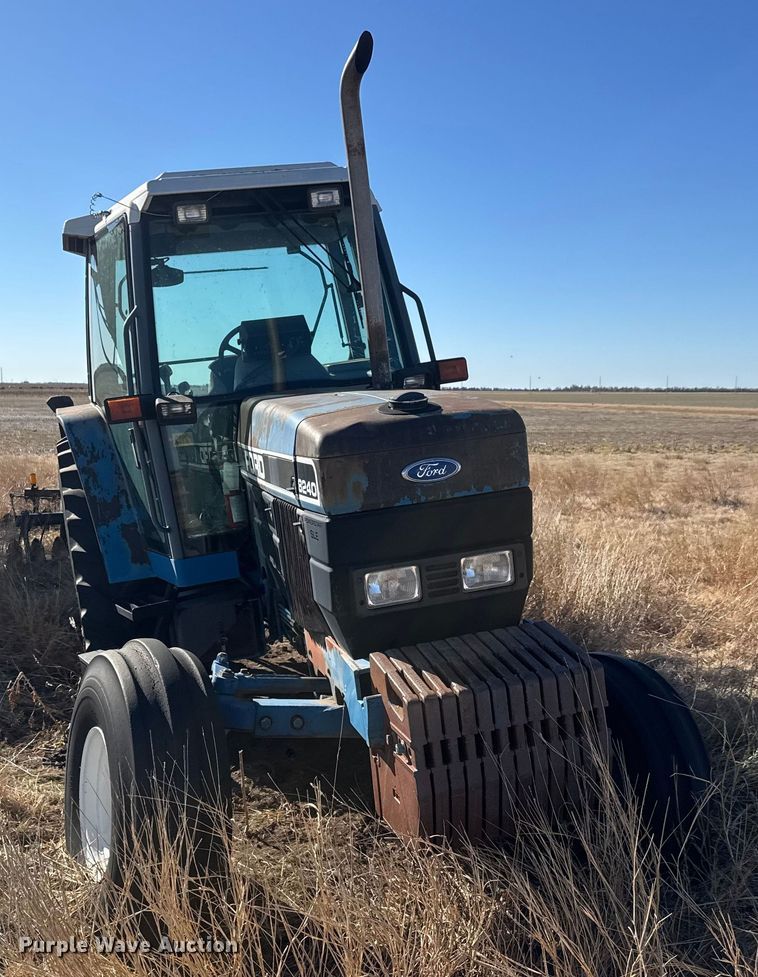 image for item ET1504 Ford 8240 Powerstar SLE tractor