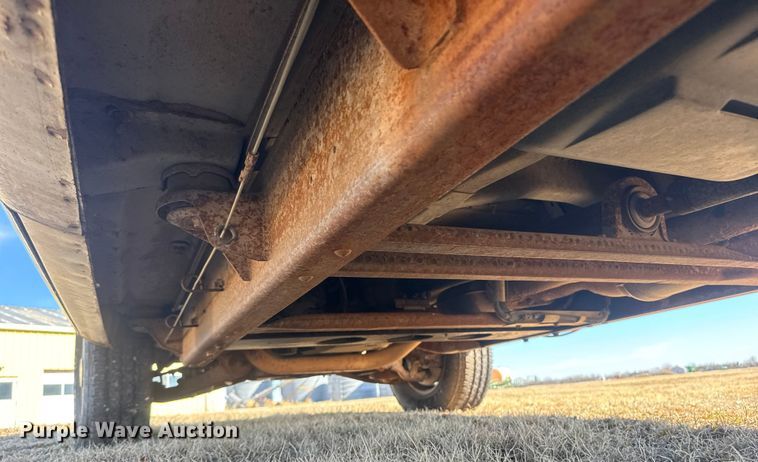 image for item ET1507 1999 Chevrolet C2500 Ext. Cab pickup truck