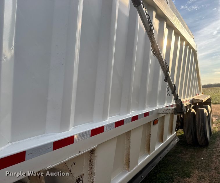 image for item ET1532 2021 Construction BDT 34 bottom dump trailer