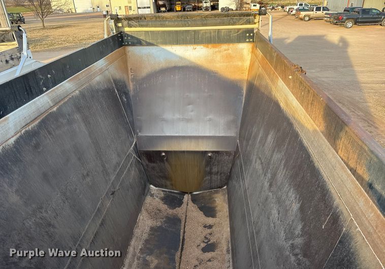 image for item ET1532 2021 Construction BDT 34 bottom dump trailer