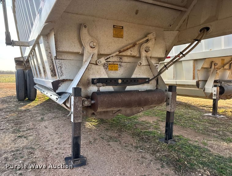 image for item ET1532 2021 Construction BDT 34 bottom dump trailer