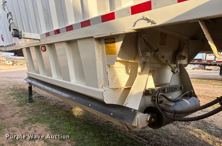 image for item ET1532 2021 Construction BDT 34 bottom dump trailer