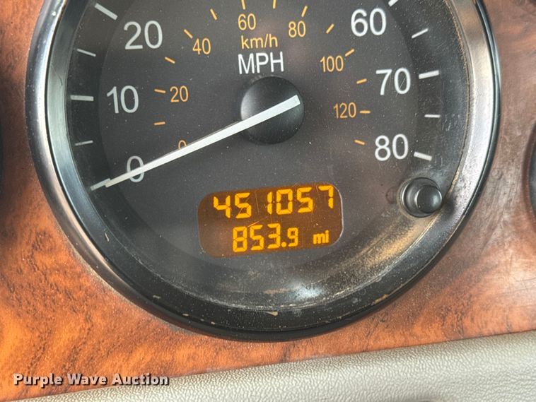 image for item ET1533 2006 Peterbilt 379 Semi truck