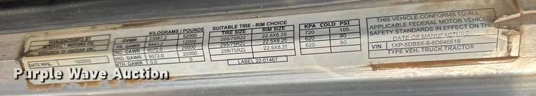 image for item ET1533 2006 Peterbilt 379 Semi truck