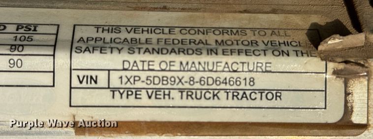 image for item ET1533 2006 Peterbilt 379 Semi truck