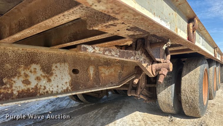 image for item ET1542 2005 Trail King TKT50 tilt deck equipment trailer