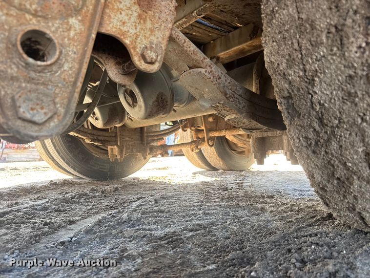 image for item ET1542 2005 Trail King TKT50 tilt deck equipment trailer