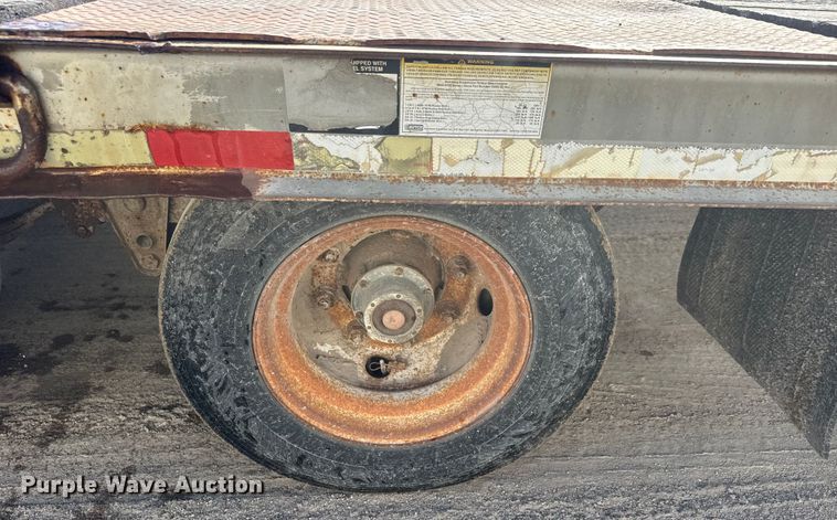 image for item ET1542 2005 Trail King TKT50 tilt deck equipment trailer