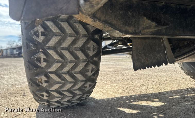 image for item ET1544 2007 Kawasaki Mule 610 KAF400A utility vehicle