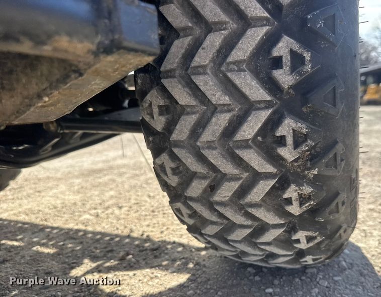 image for item ET1544 2007 Kawasaki Mule 610 KAF400A utility vehicle