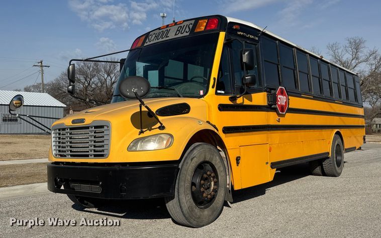 image for item ET1545 2009 Thomas Saf-T-Liner C2 school bus
