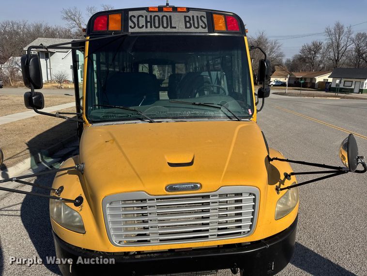 image for item ET1545 2009 Thomas Saf-T-Liner C2 school bus