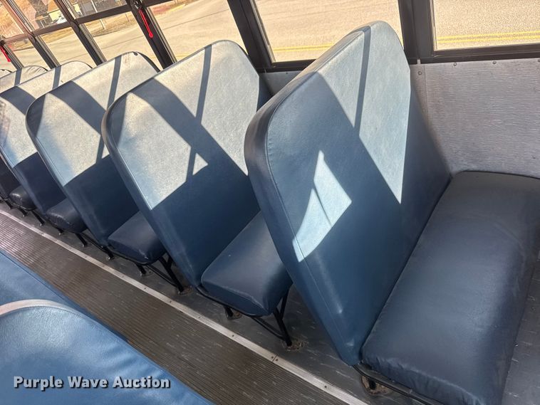 image for item ET1545 2009 Thomas Saf-T-Liner C2 school bus