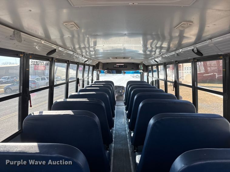 image for item ET1545 2009 Thomas Saf-T-Liner C2 school bus