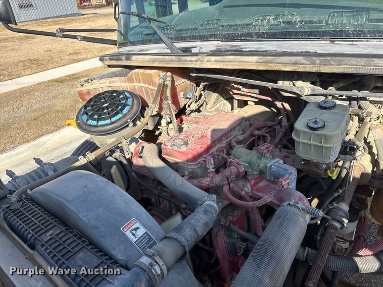 image for item ET1545 2009 Thomas Saf-T-Liner C2 school bus