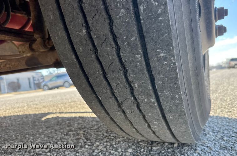 image for item ET1545 2009 Thomas Saf-T-Liner C2 school bus