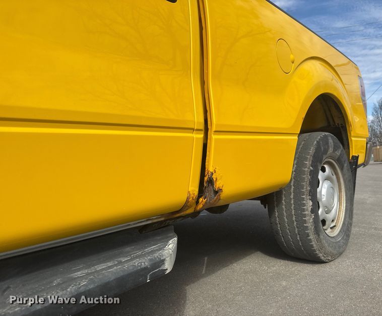 image for item ET1546 2010 Ford F150 Crew Cab pickup truck