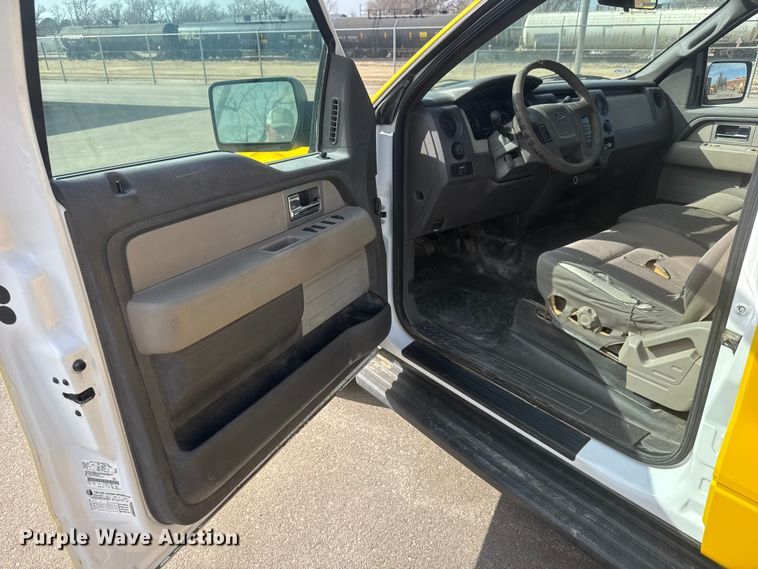 image for item ET1546 2010 Ford F150 Crew Cab pickup truck