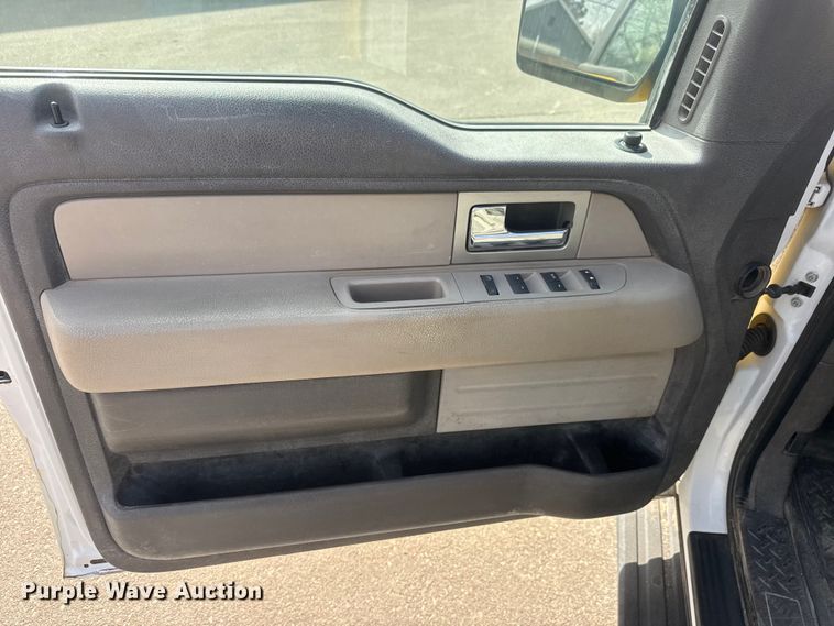 image for item ET1546 2010 Ford F150 Crew Cab pickup truck