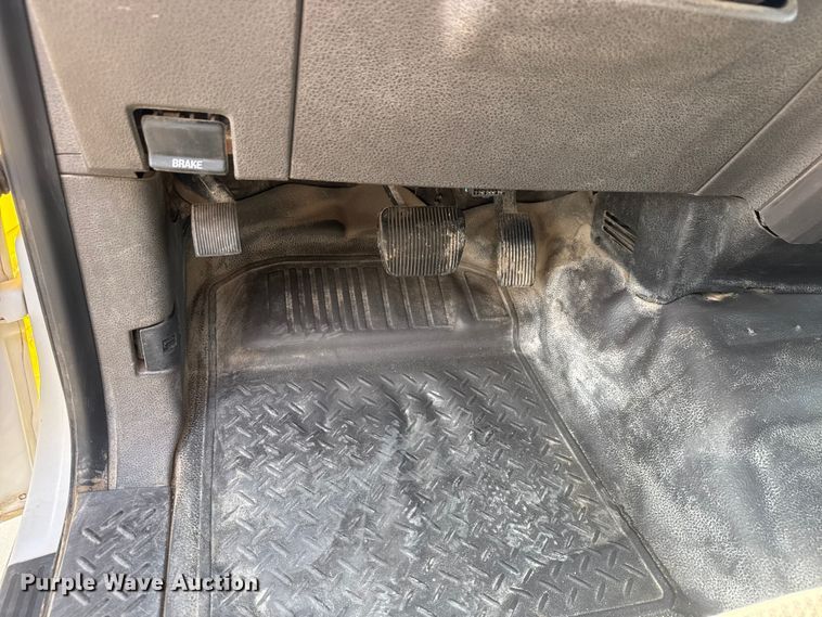 image for item ET1546 2010 Ford F150 Crew Cab pickup truck