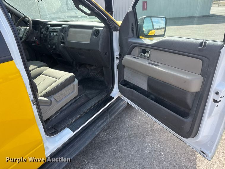 image for item ET1546 2010 Ford F150 Crew Cab pickup truck