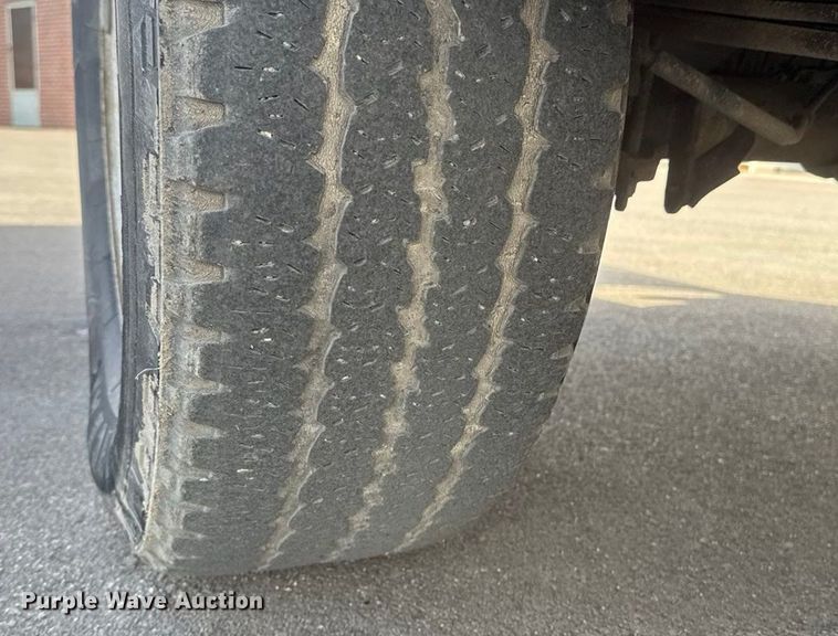 image for item ET1546 2010 Ford F150 Crew Cab pickup truck