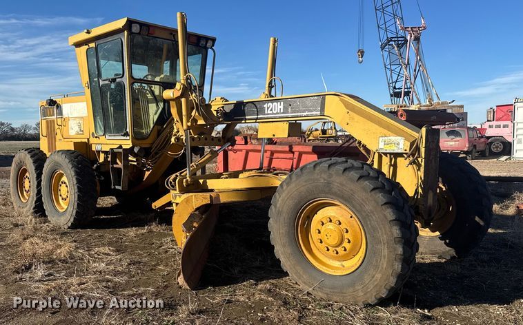 image for item ET1558 1995 Caterpillar 120H motor grader