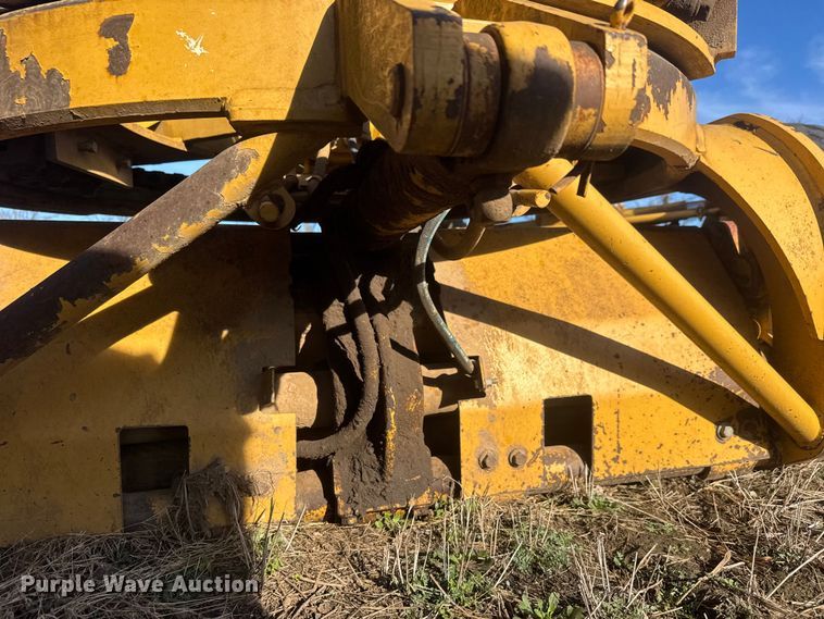 image for item ET1558 1995 Caterpillar 120H motor grader