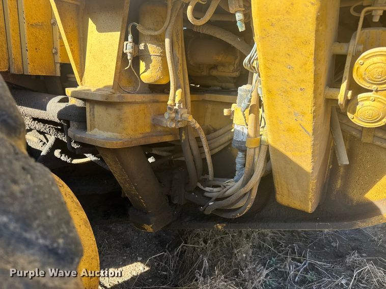 image for item ET1558 1995 Caterpillar 120H motor grader