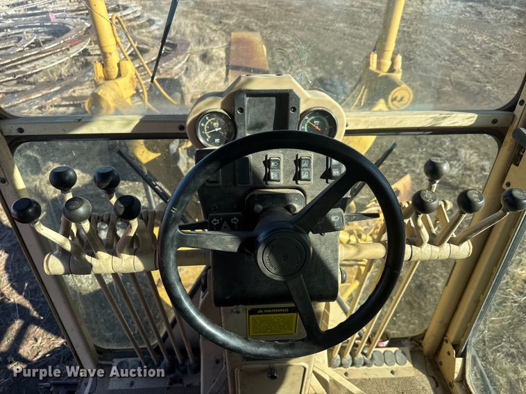 image for item ET1558 1995 Caterpillar 120H motor grader