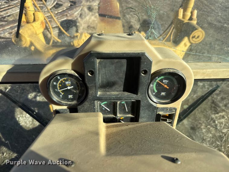 image for item ET1558 1995 Caterpillar 120H motor grader