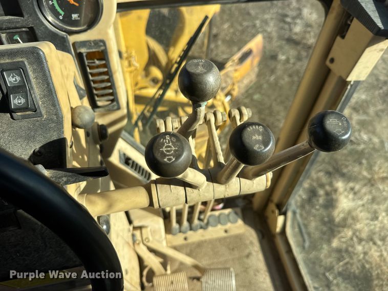 image for item ET1558 1995 Caterpillar 120H motor grader