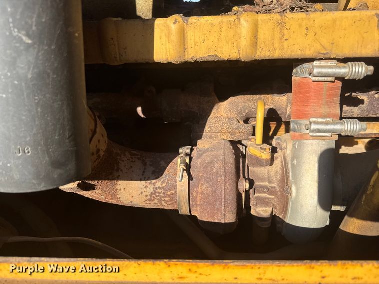 image for item ET1558 1995 Caterpillar 120H motor grader