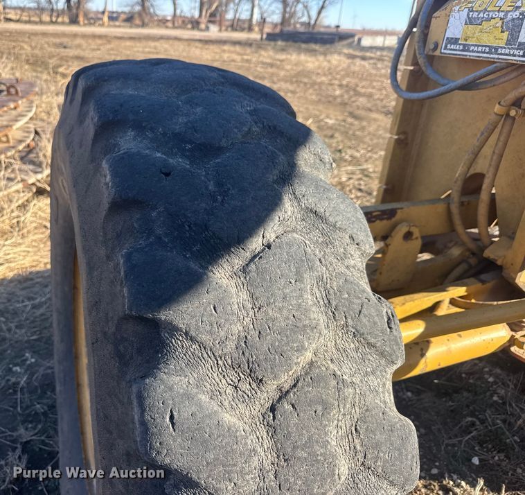 image for item ET1558 1995 Caterpillar 120H motor grader