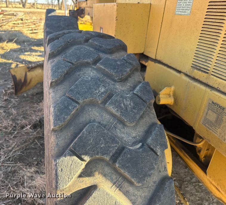 image for item ET1558 1995 Caterpillar 120H motor grader