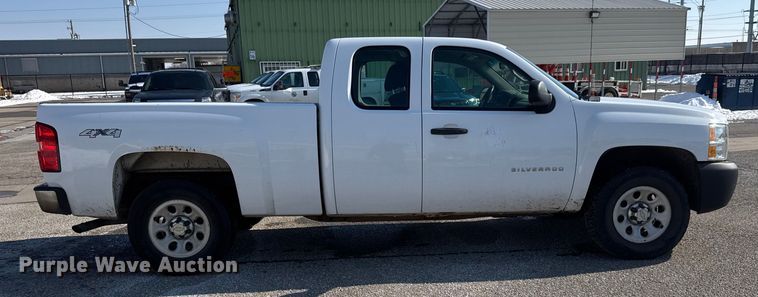 image for item ET4433 2012 Chevrolet Silverado 1500 Ext. Cab pickup truck