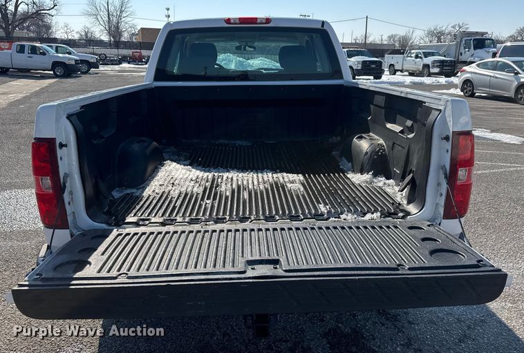 image for item ET4433 2012 Chevrolet Silverado 1500 Ext. Cab pickup truck