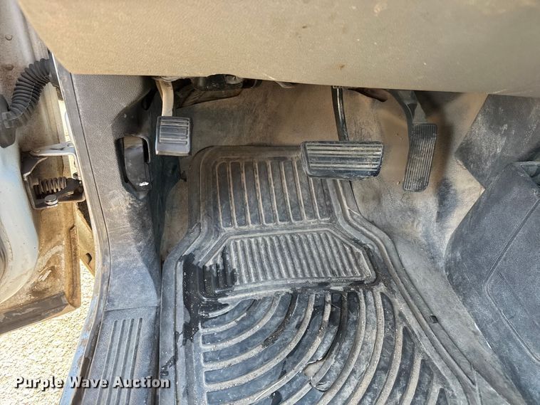 image for item ET4433 2012 Chevrolet Silverado 1500 Ext. Cab pickup truck