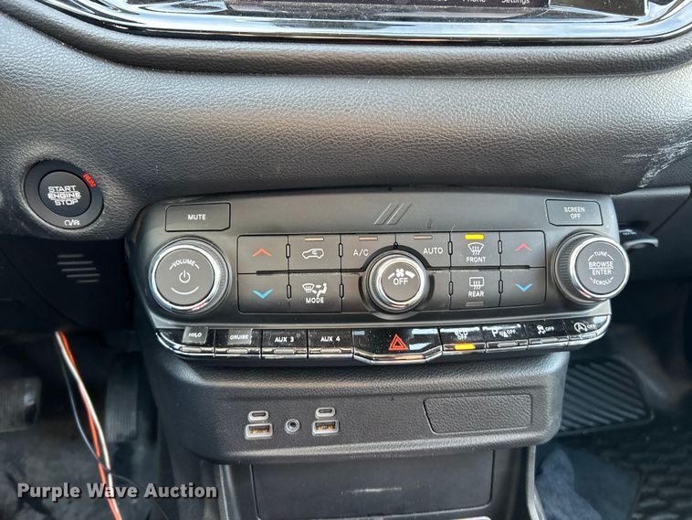 image for item ET6916 2021 Dodge Durango SSV SUV