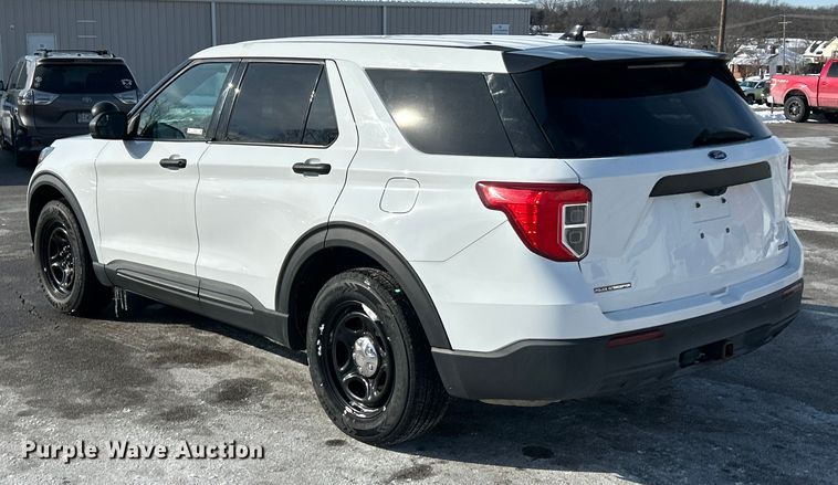 image for item ET6917 2020 Ford Explorer Police Interceptor SUV