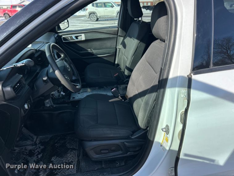image for item ET6917 2020 Ford Explorer Police Interceptor SUV