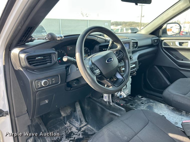 image for item ET6917 2020 Ford Explorer Police Interceptor SUV