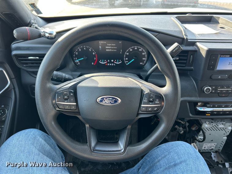 image for item ET6917 2020 Ford Explorer Police Interceptor SUV