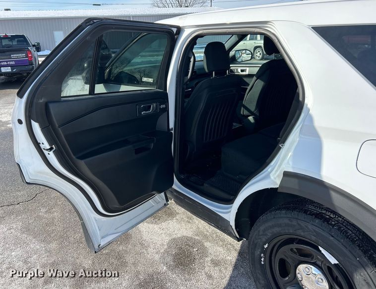 image for item ET6917 2020 Ford Explorer Police Interceptor SUV