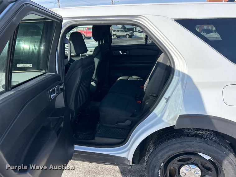 image for item ET6917 2020 Ford Explorer Police Interceptor SUV