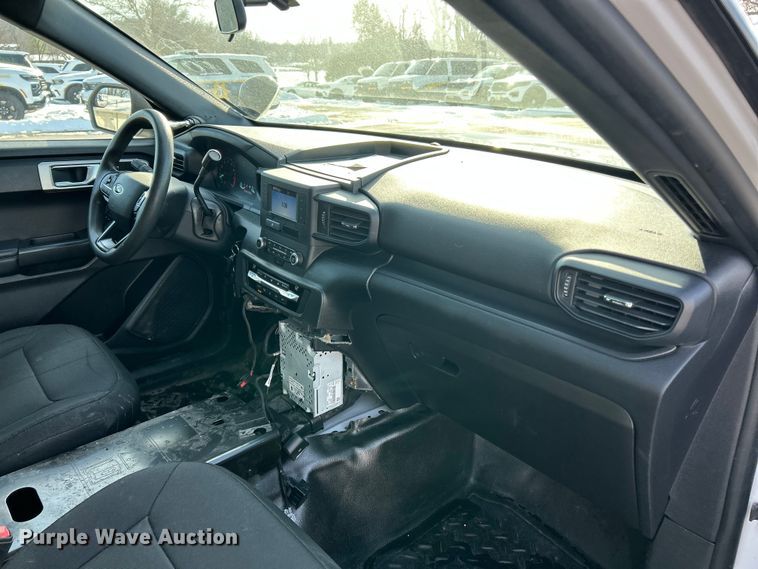 image for item ET6917 2020 Ford Explorer Police Interceptor SUV