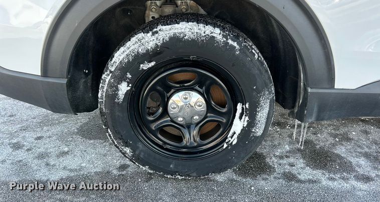 image for item ET6917 2020 Ford Explorer Police Interceptor SUV