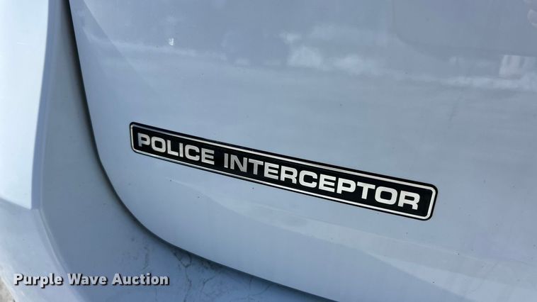 image for item ET6920 2022 Ford Explorer Police Interceptor SUV