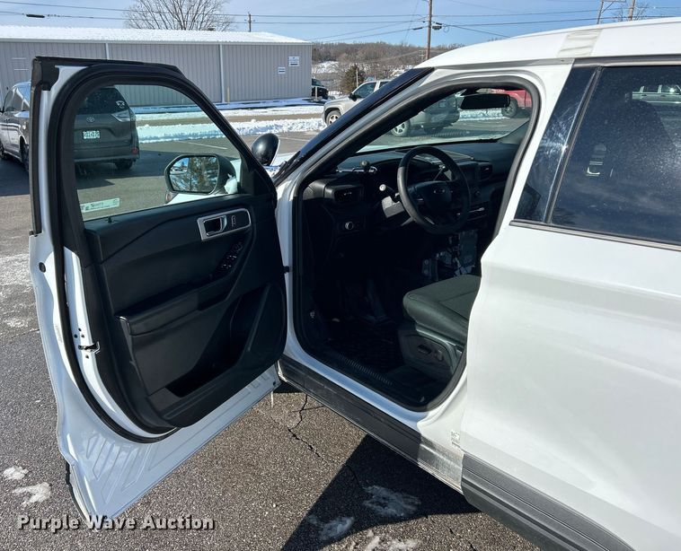 image for item ET6920 2022 Ford Explorer Police Interceptor SUV