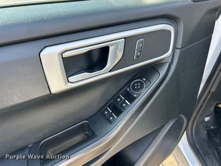 image for item ET6920 2022 Ford Explorer Police Interceptor SUV